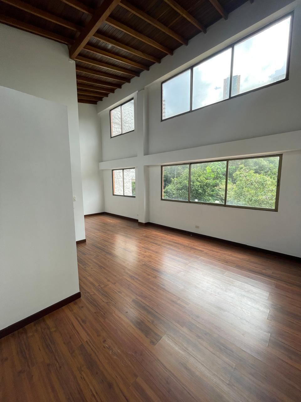 Se vende casa en Sabaneta sector la Doctora