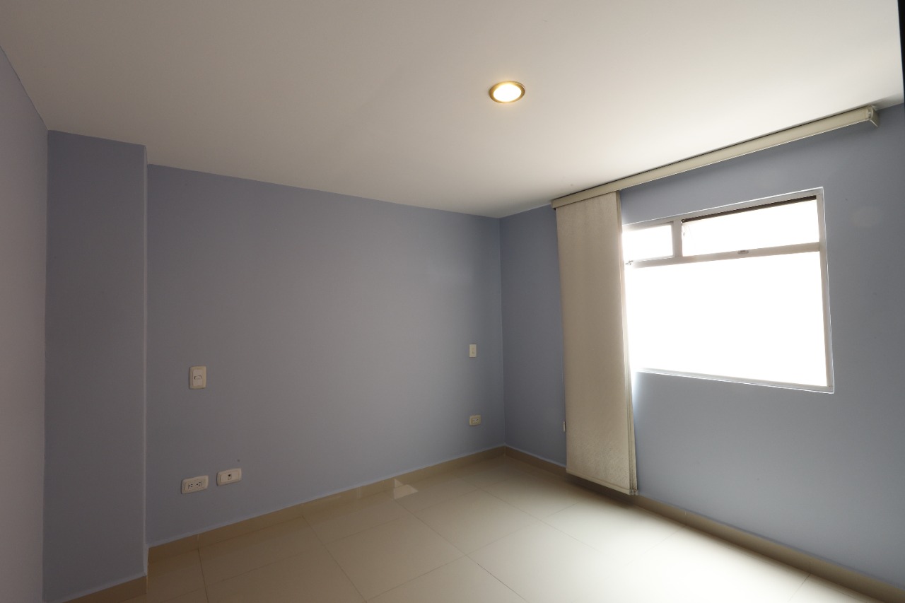 Apartamento duplex en venta en Laureles