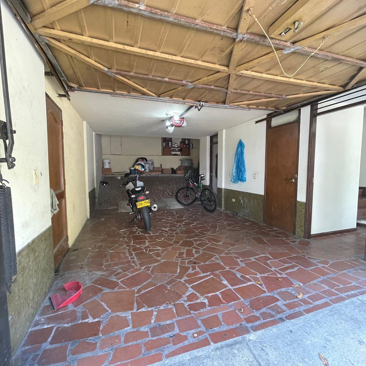 Apartamento en venta en Almerías - Medellín