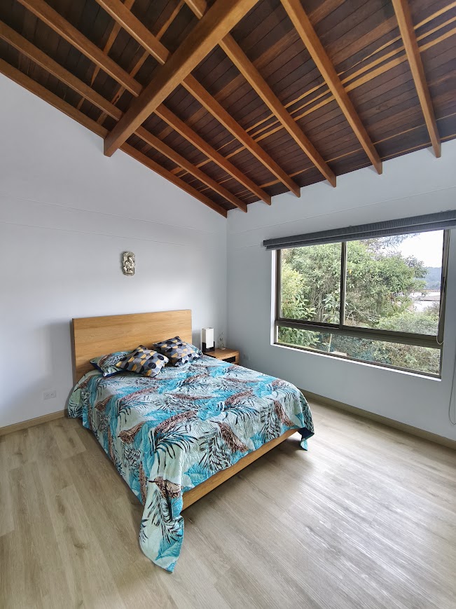 Venta de casa en El Retiro Sector Martin Pescador