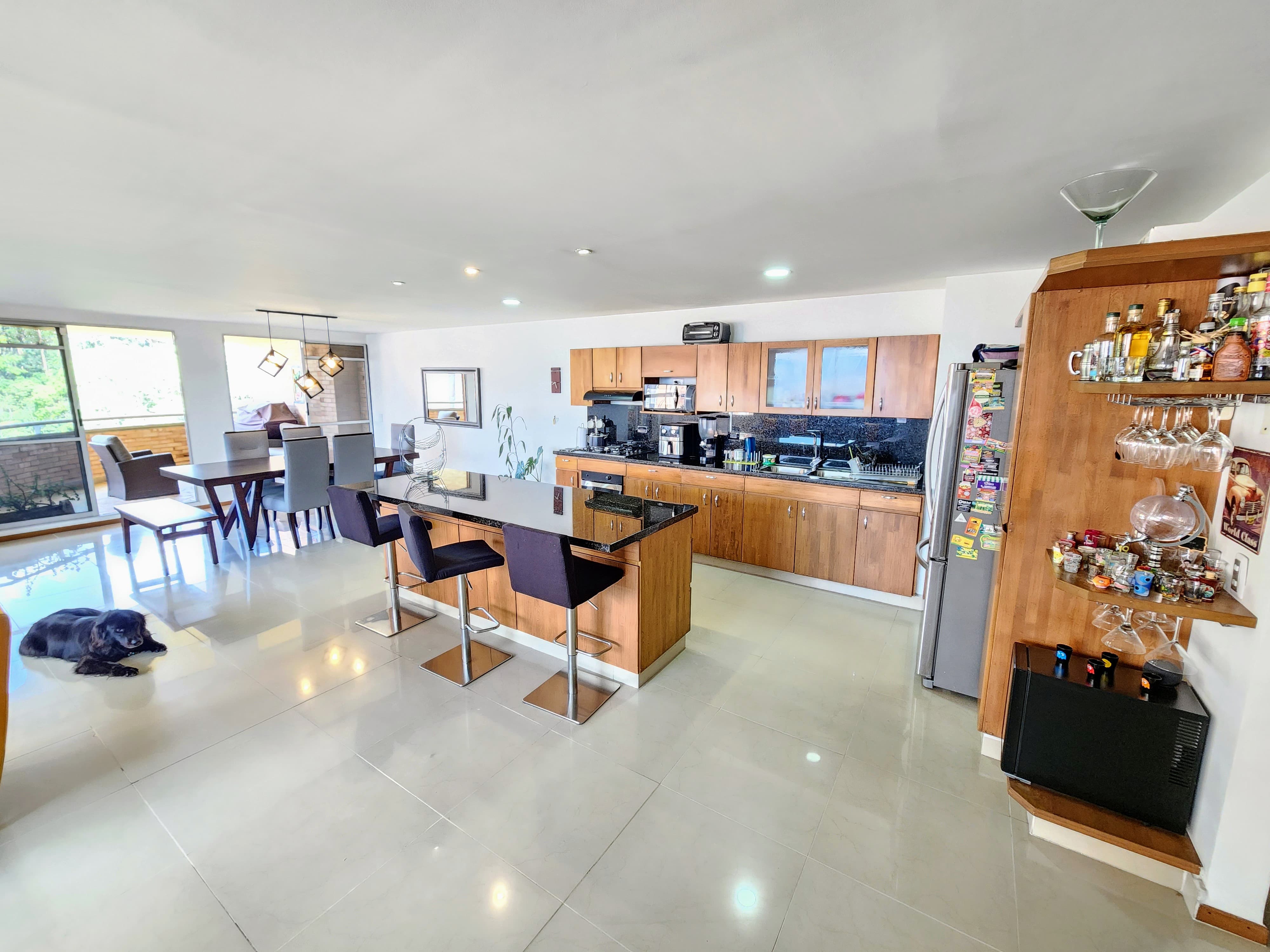 Penthouse en venta las lomitas sabaneta