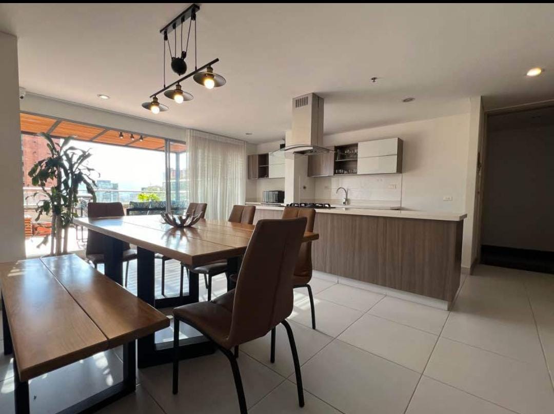 Apartamento en venta en Castropol Medellin