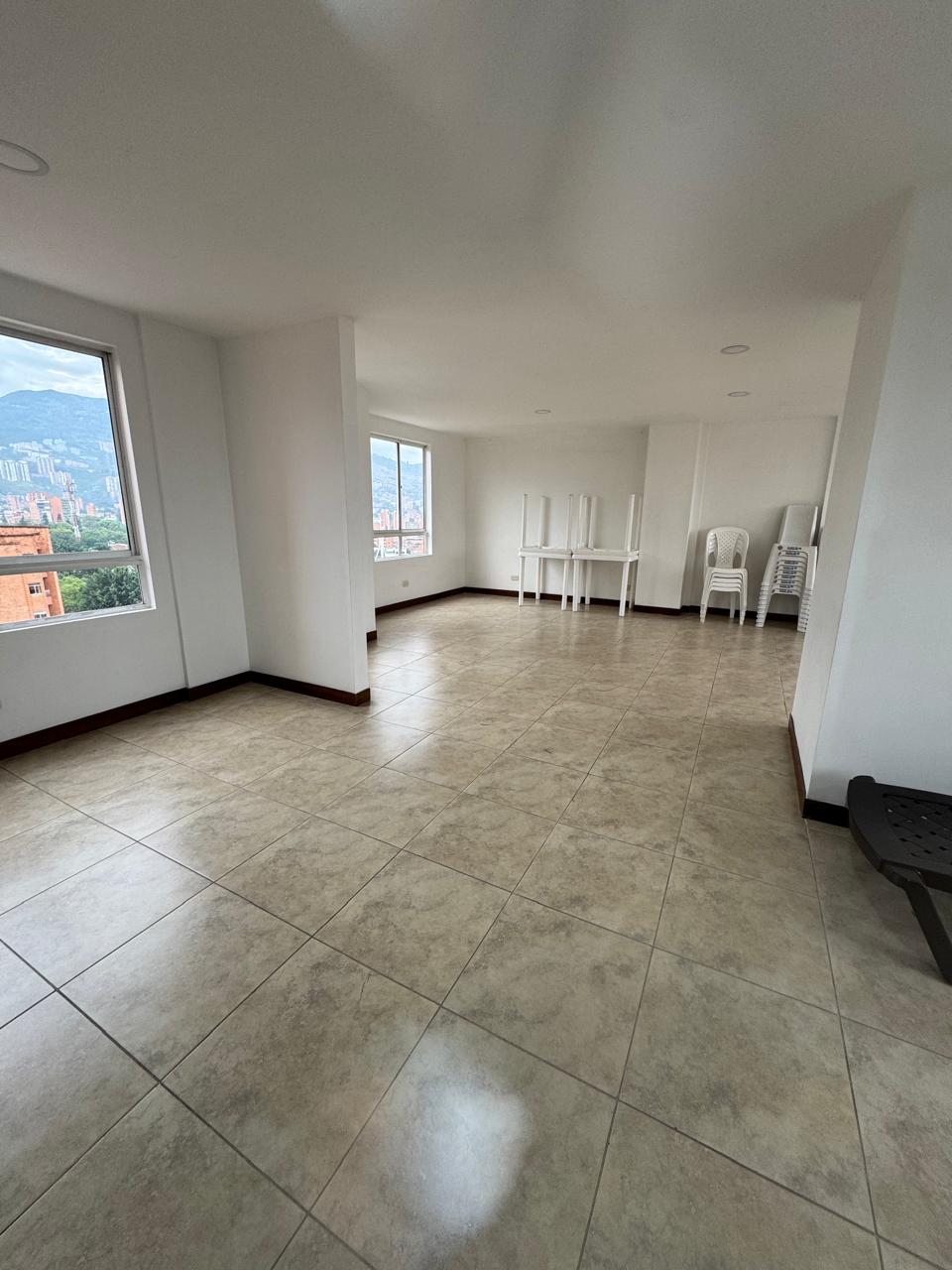 Apartamento en venta en Laureles