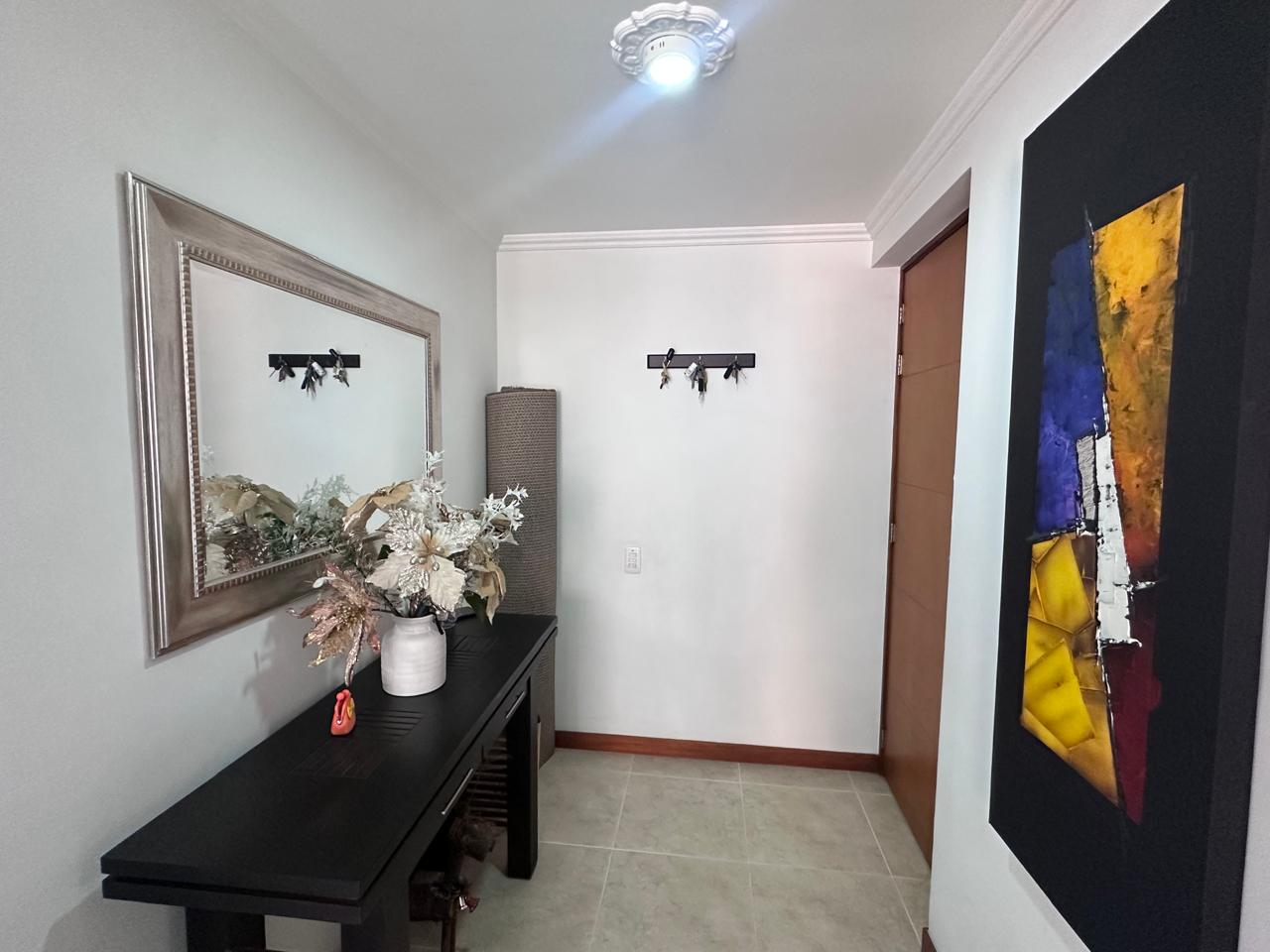Apartamento en venta en Castropol Medellin