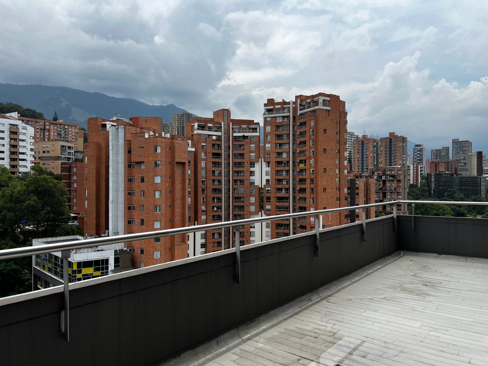 Oficina para  venta en el poblado