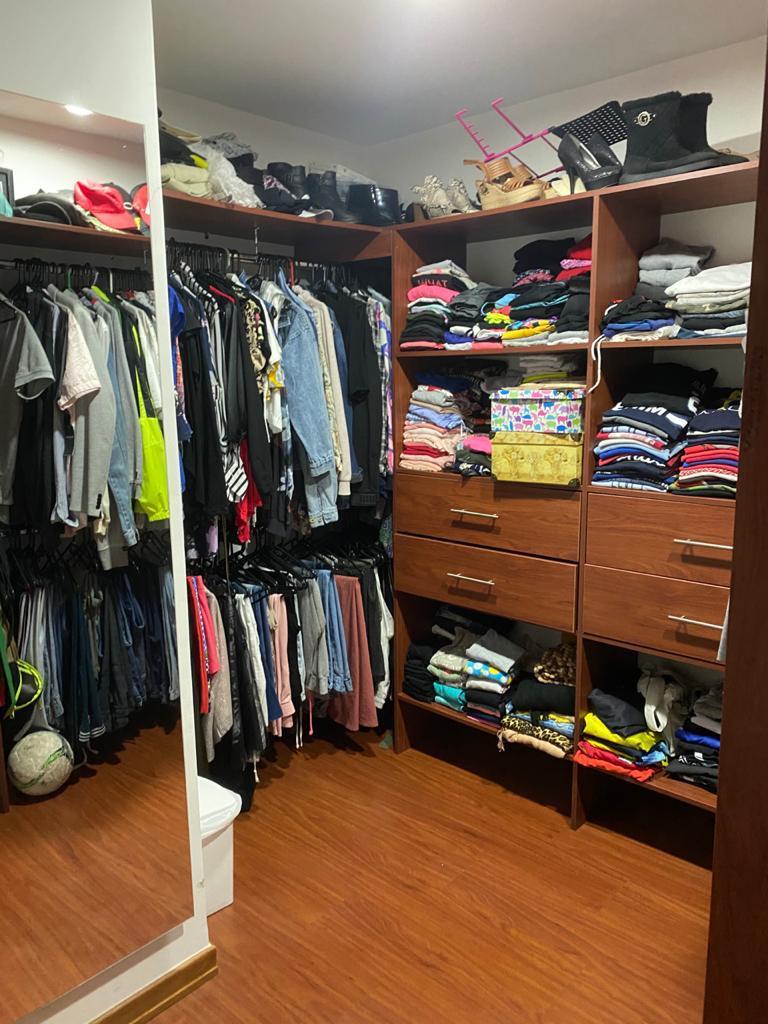 Apartamento para la venta en Loma de los Bernal Medellín