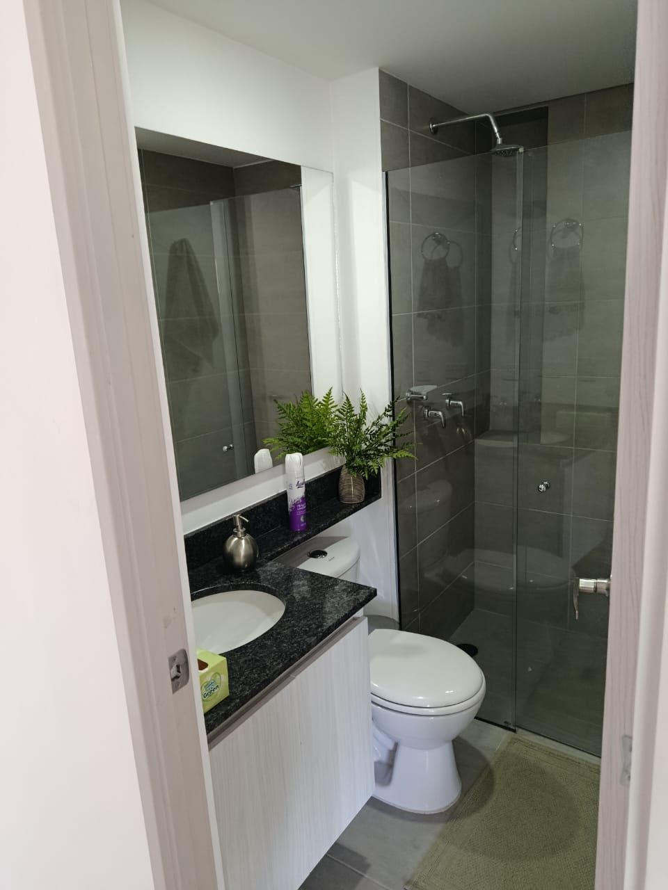 Venta de apartamento nuevo en Sabaneta Las Lomitas