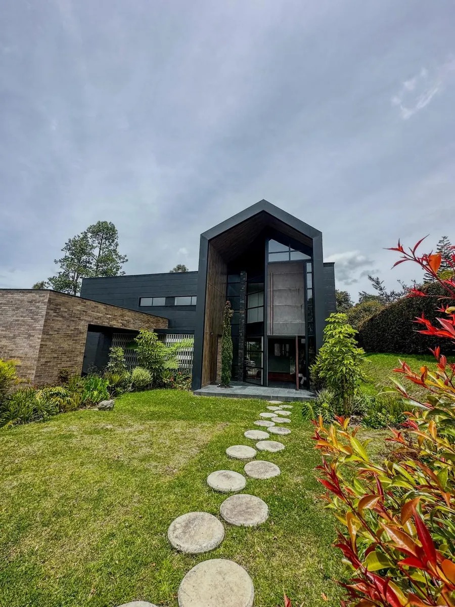 CASA CAMPESTRE EN PARCELACION ALTO DE LAS PALMAS