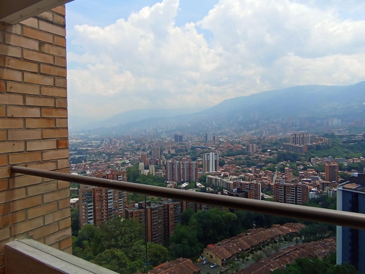 apartamento en venta en envigado loma del barro