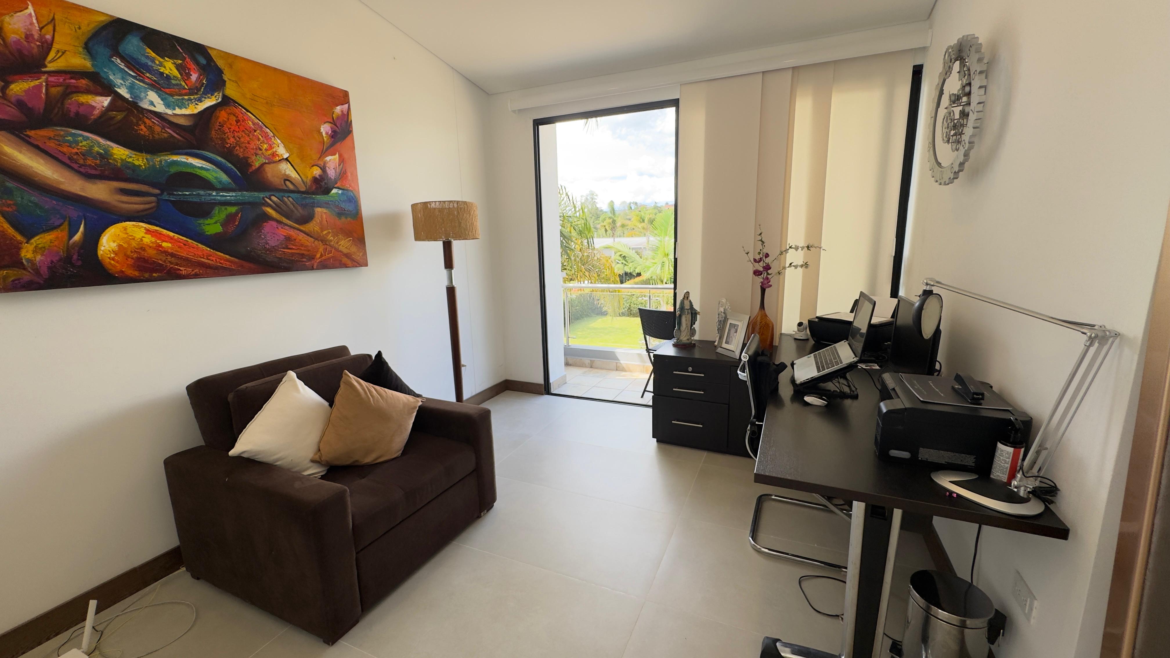 Venta de casa en El Retiro Macedonia