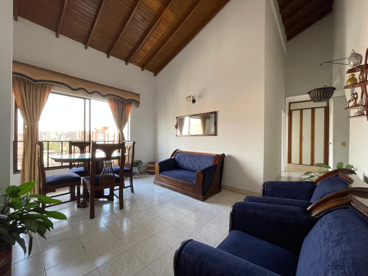 Apartamento amoblado para arriendo en Laureles Medellín