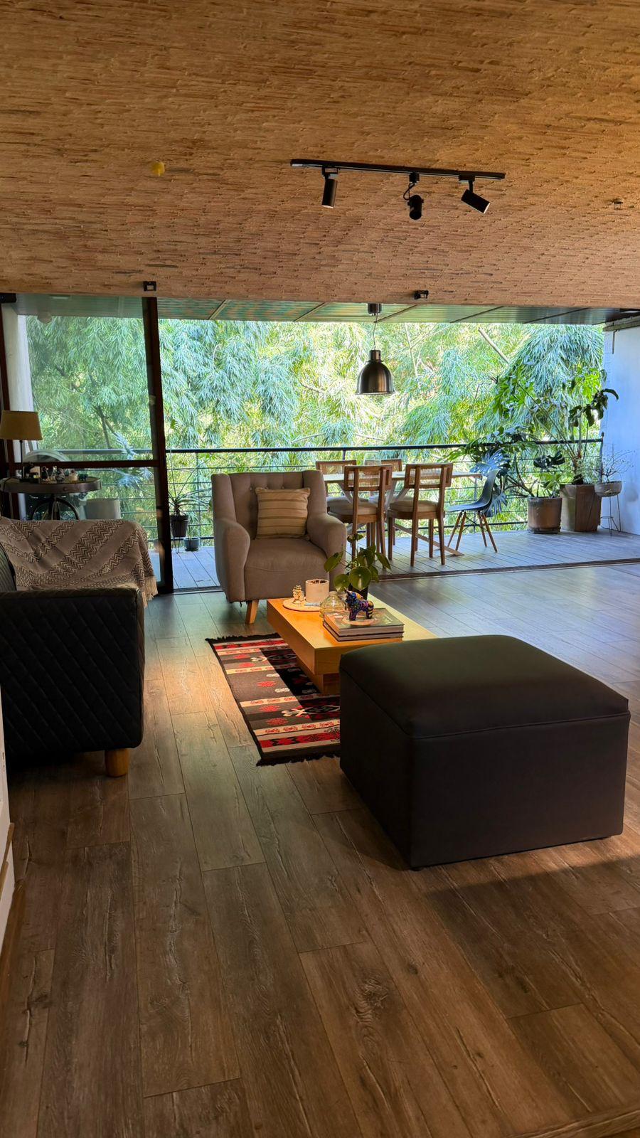 Apartamento en venta  en El Poblado Medellin loma el Encierro