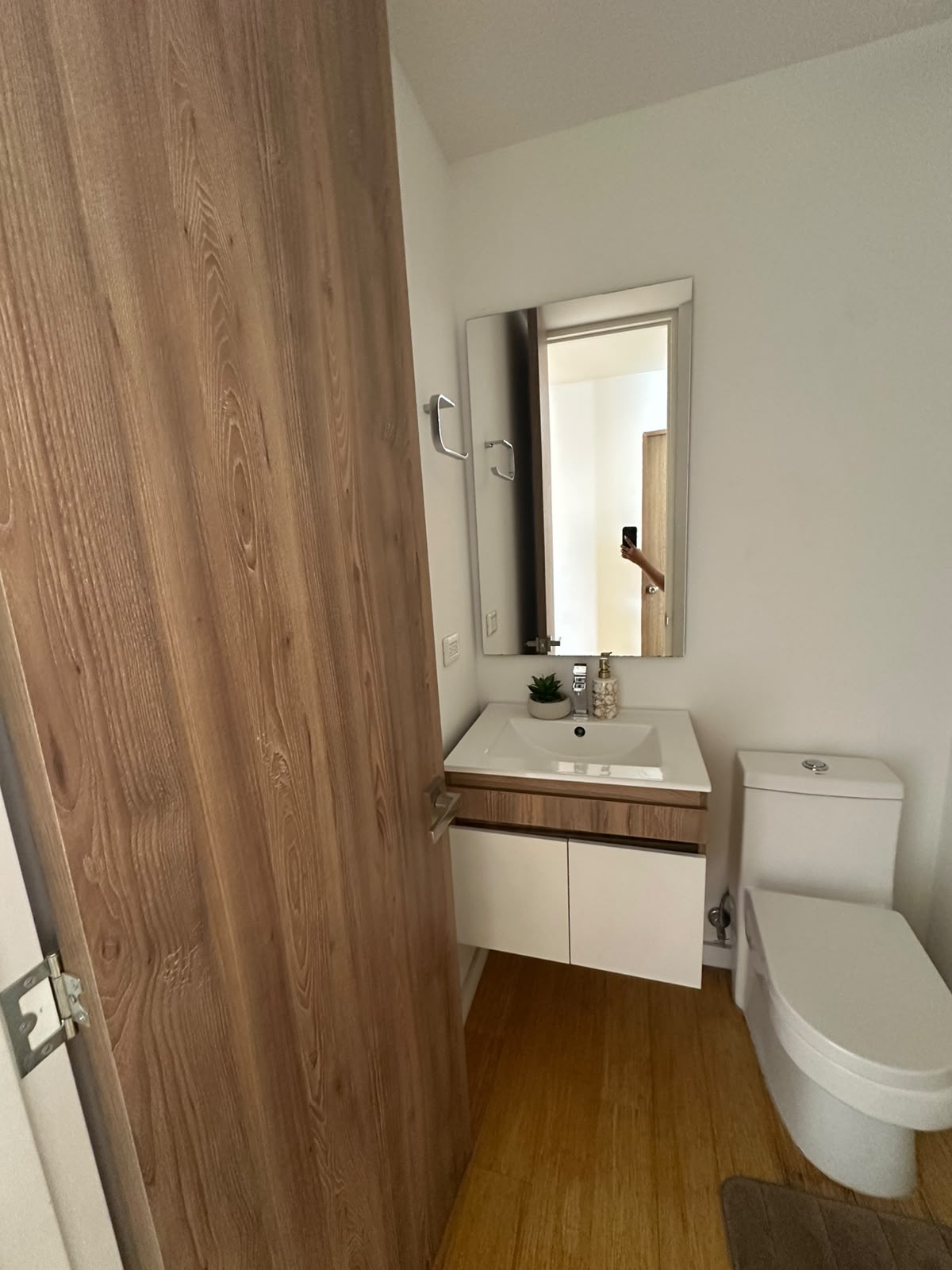 Apartamento amoblado en La Loma de las Brujas Envigado