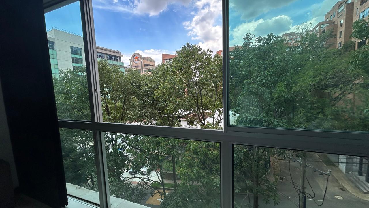 Apartamento AMOBLADO para la venta en Medellín Loma de Alejandría