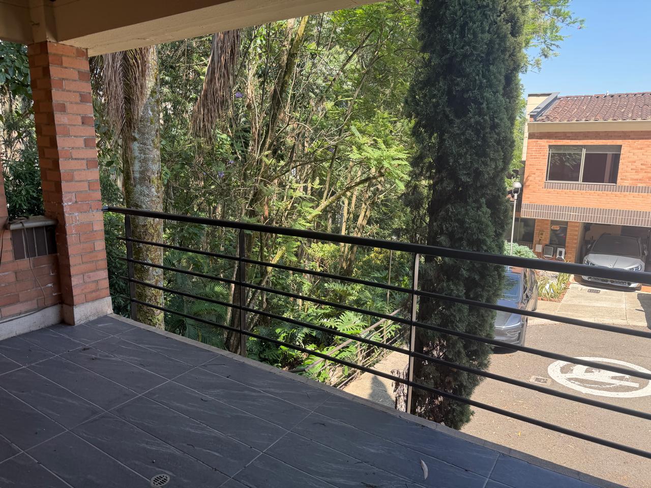 Casa en venta en Envigado Benedictinos
