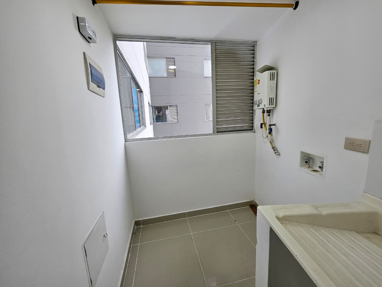 Apartamento para arriendo en La Loma del Indio El Poblado