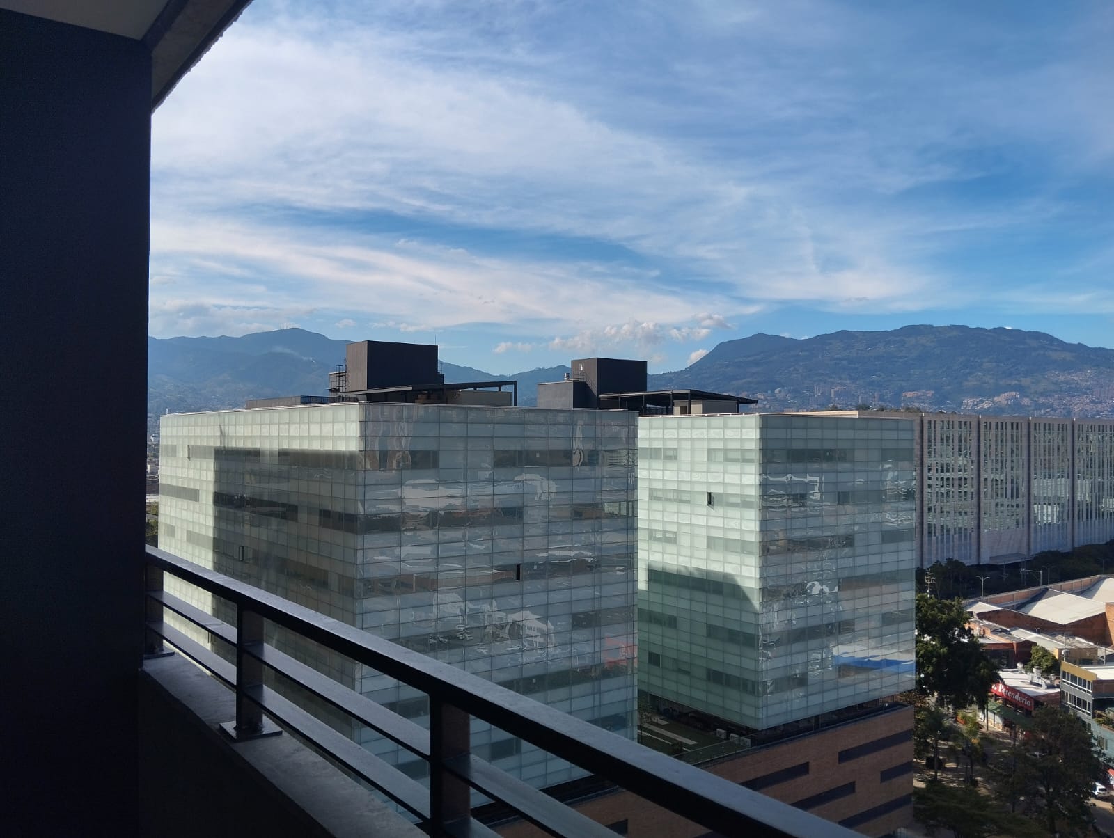 Apartaestudio para arriendo en Ciudad del Río El Poblado