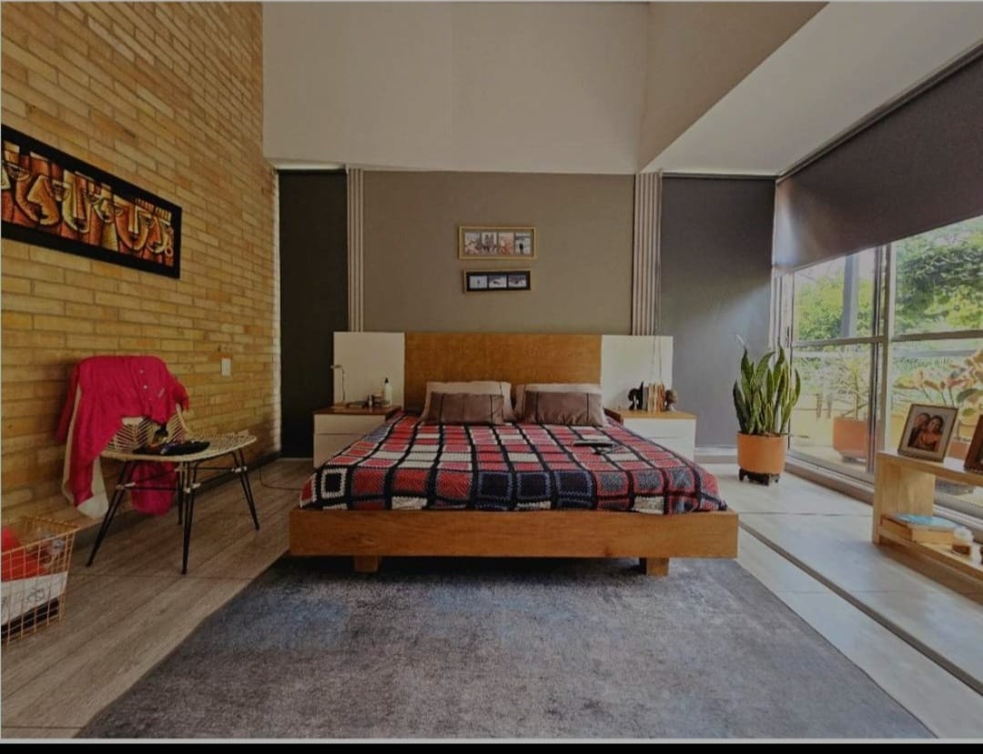 Casa en venta en Altos del Poblado cerca del Tesoro  Medellin