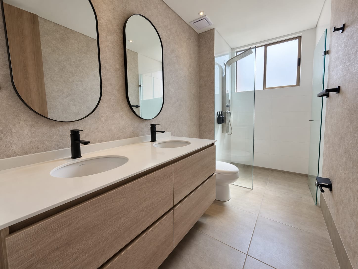 Apartamento en venta El Poblado Linares - 125 m² + vista a la ciudad
