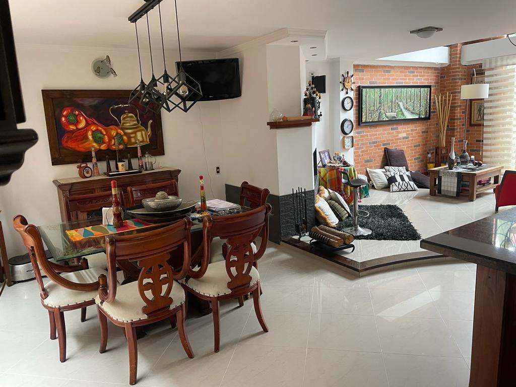 VENDO CASA EN SABANETA ANTIOQUIA