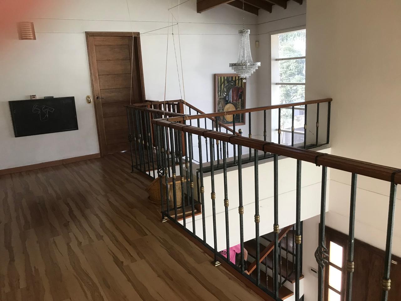 Casa para la venta en La Estrella Cerca del Parque - Antioquia