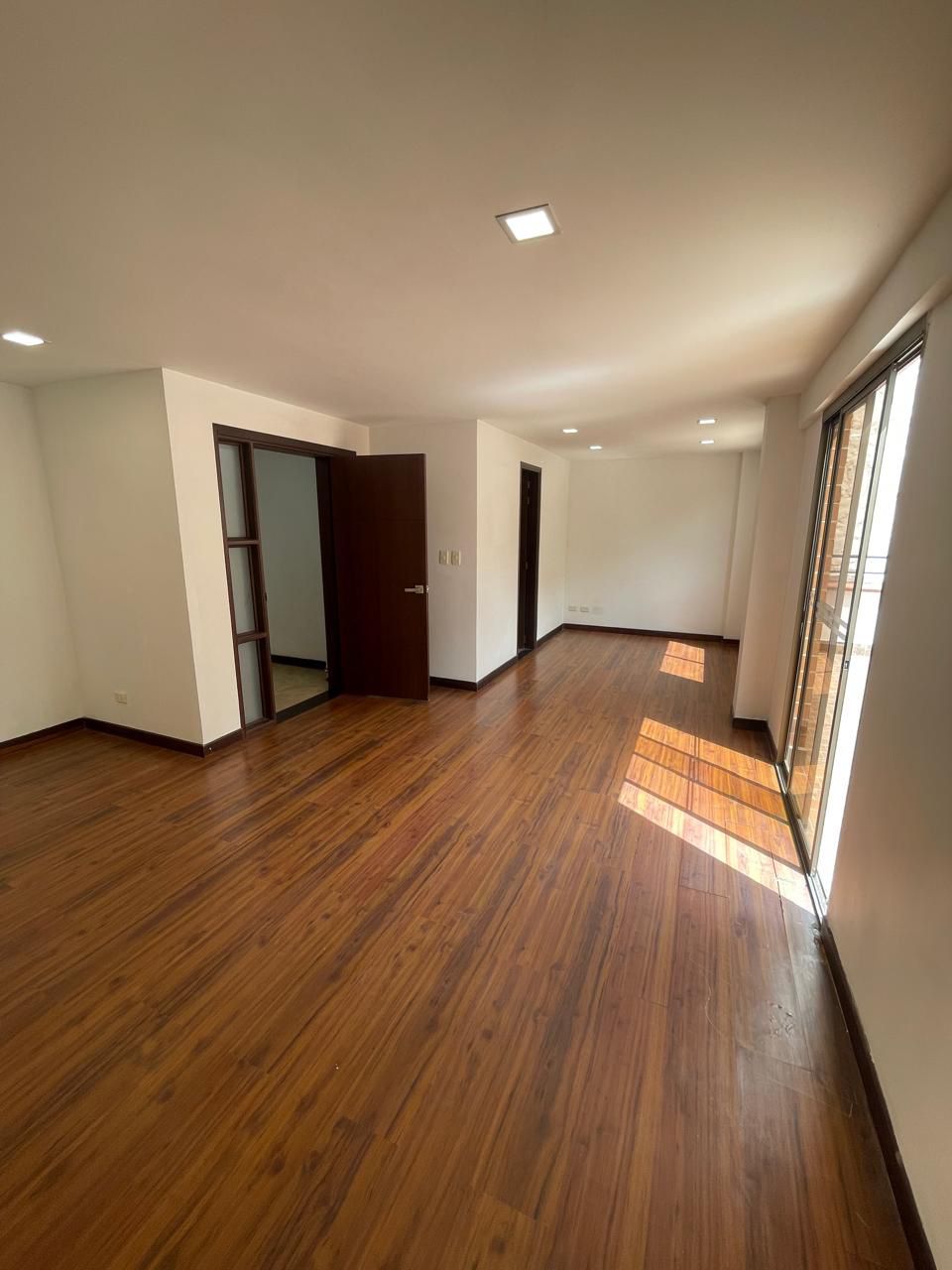 Se vende casa en Sabaneta sector la Doctora