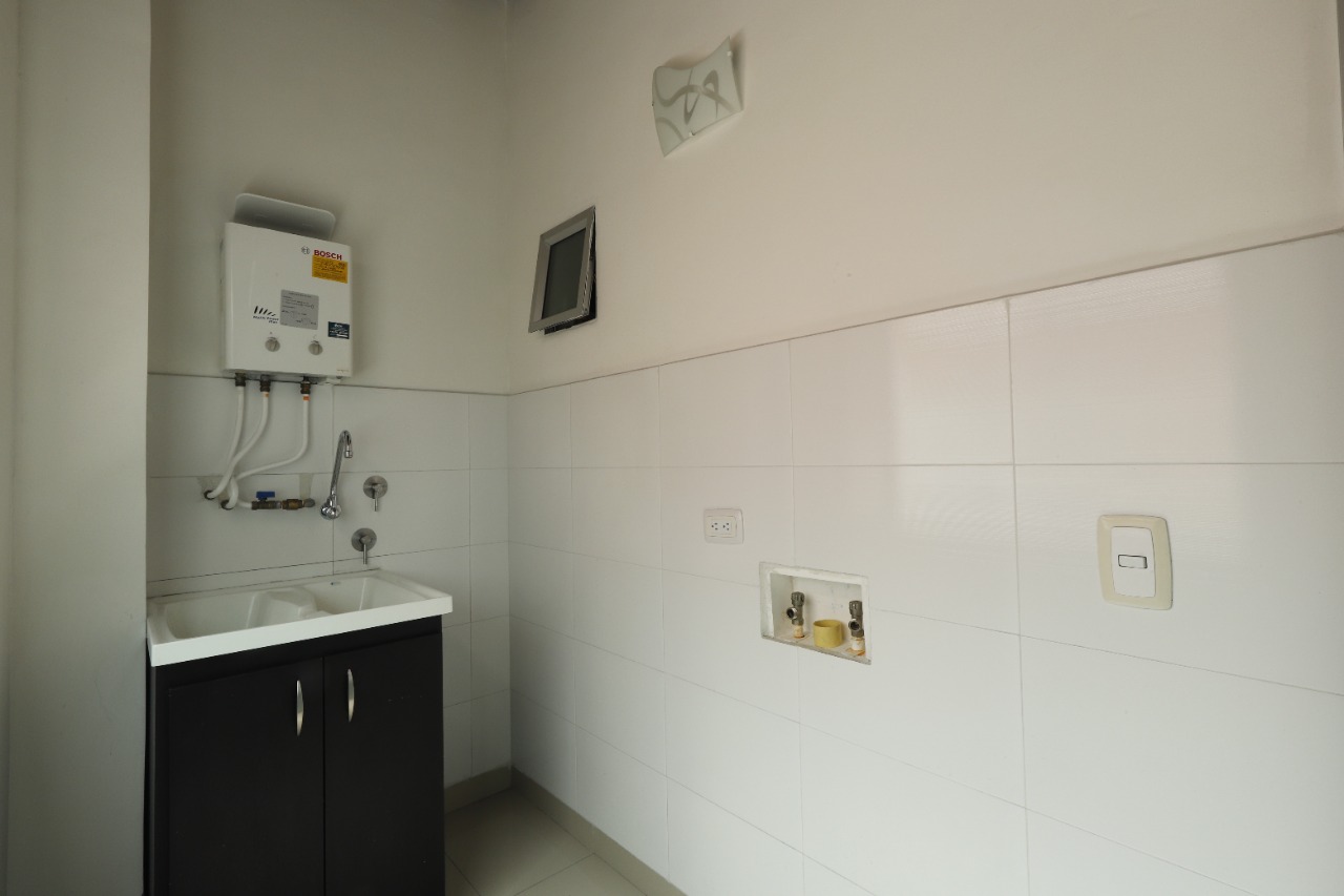 Apartamento duplex en venta en Laureles