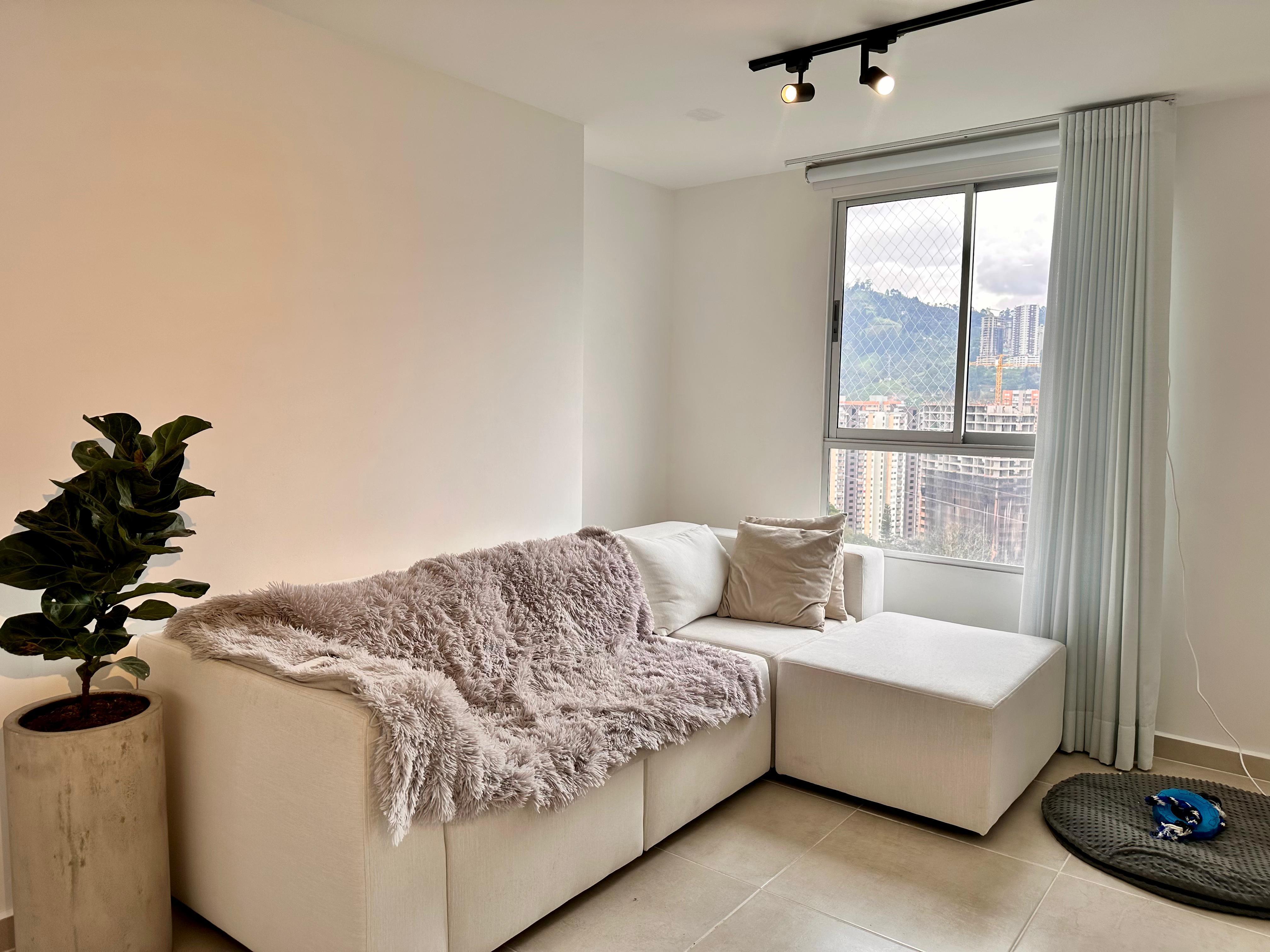 Apartamento amoblado en VENTA en sabaneta, sector las lomitas