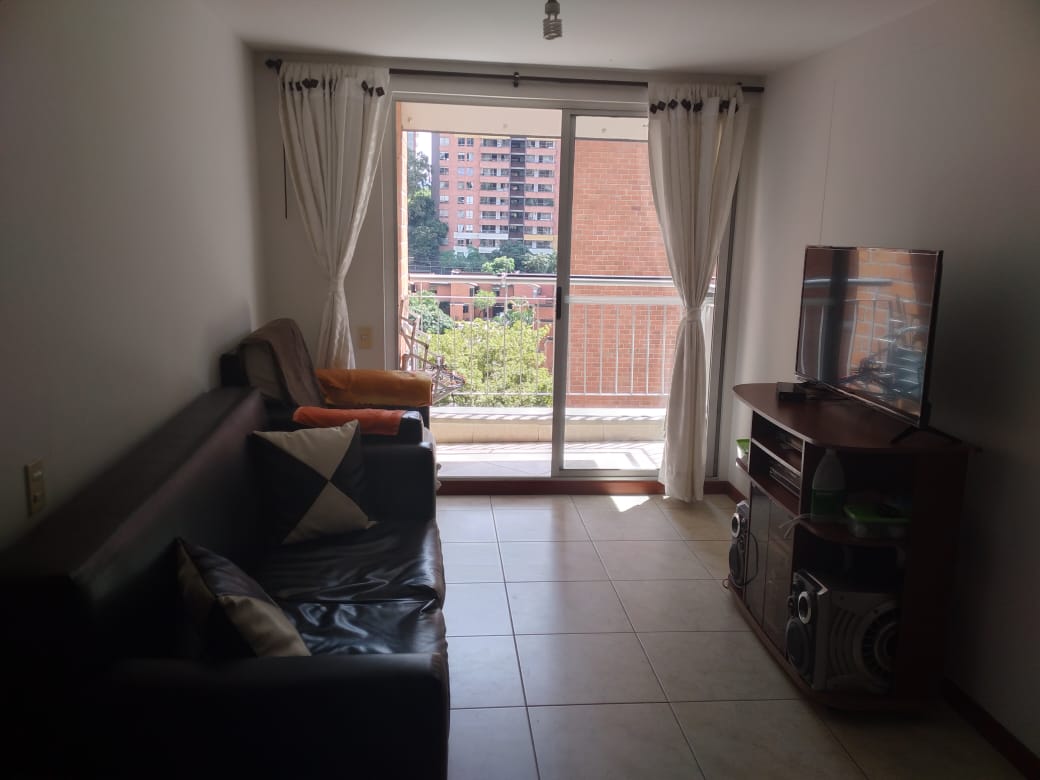 Apartamento en venta en la Loma de los Bernal