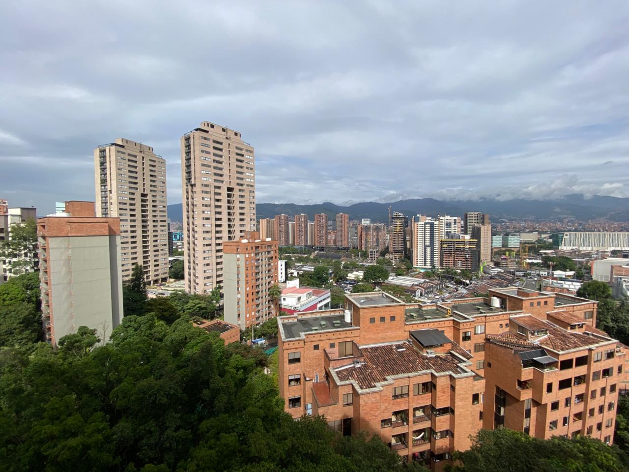 Apartamento en venta en Castropol Medellin