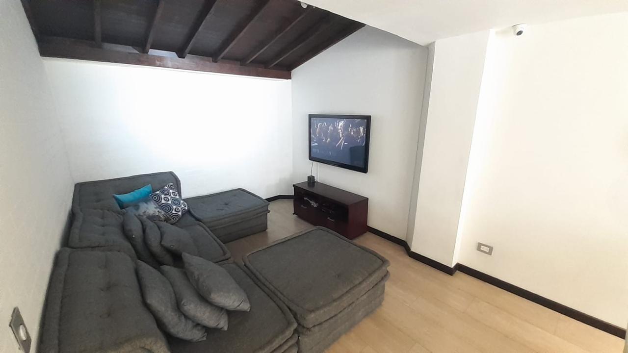 Venta de Casa en La Estrella Cerca del Parque - Antioquia