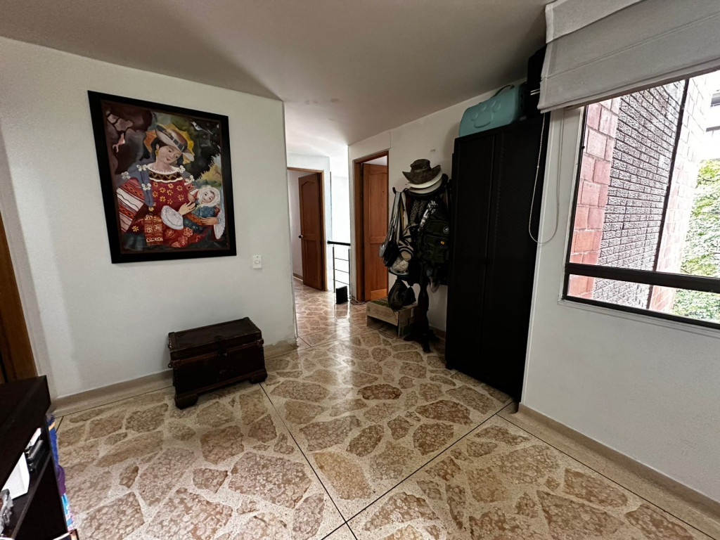 Apartamento duplex en venta en Castropol Medellin