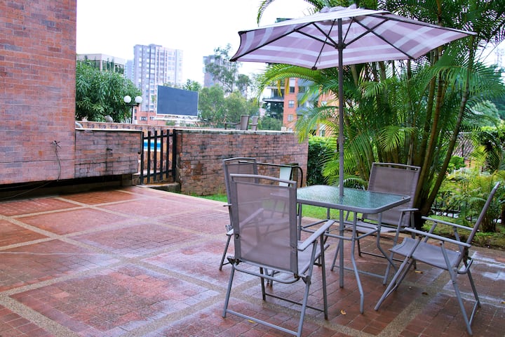 Apartamento para la venta en Medellin Poblado Los Parra