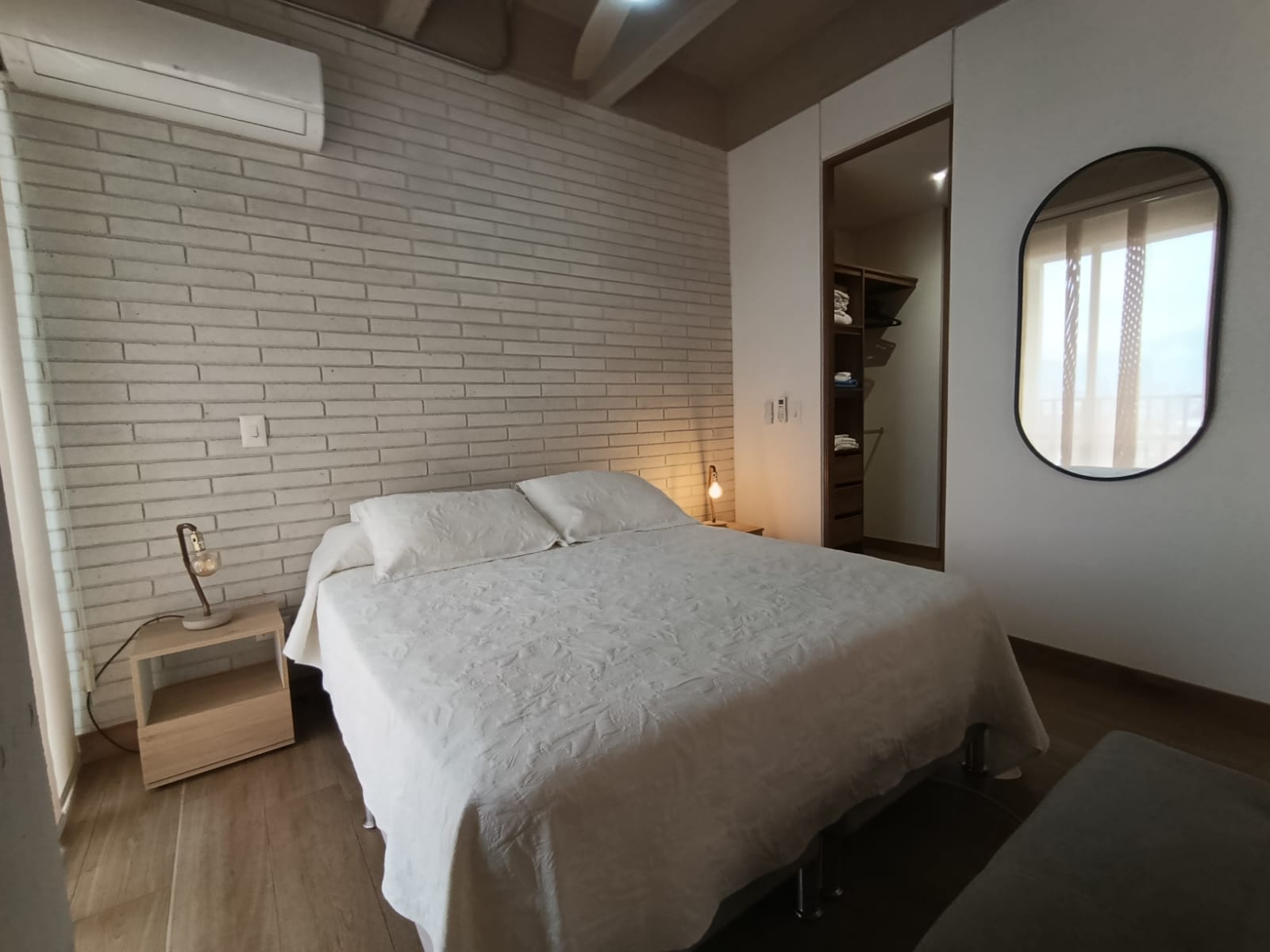 Apartaestudio amoblado para arriendo en Ciudad del Río El Poblado