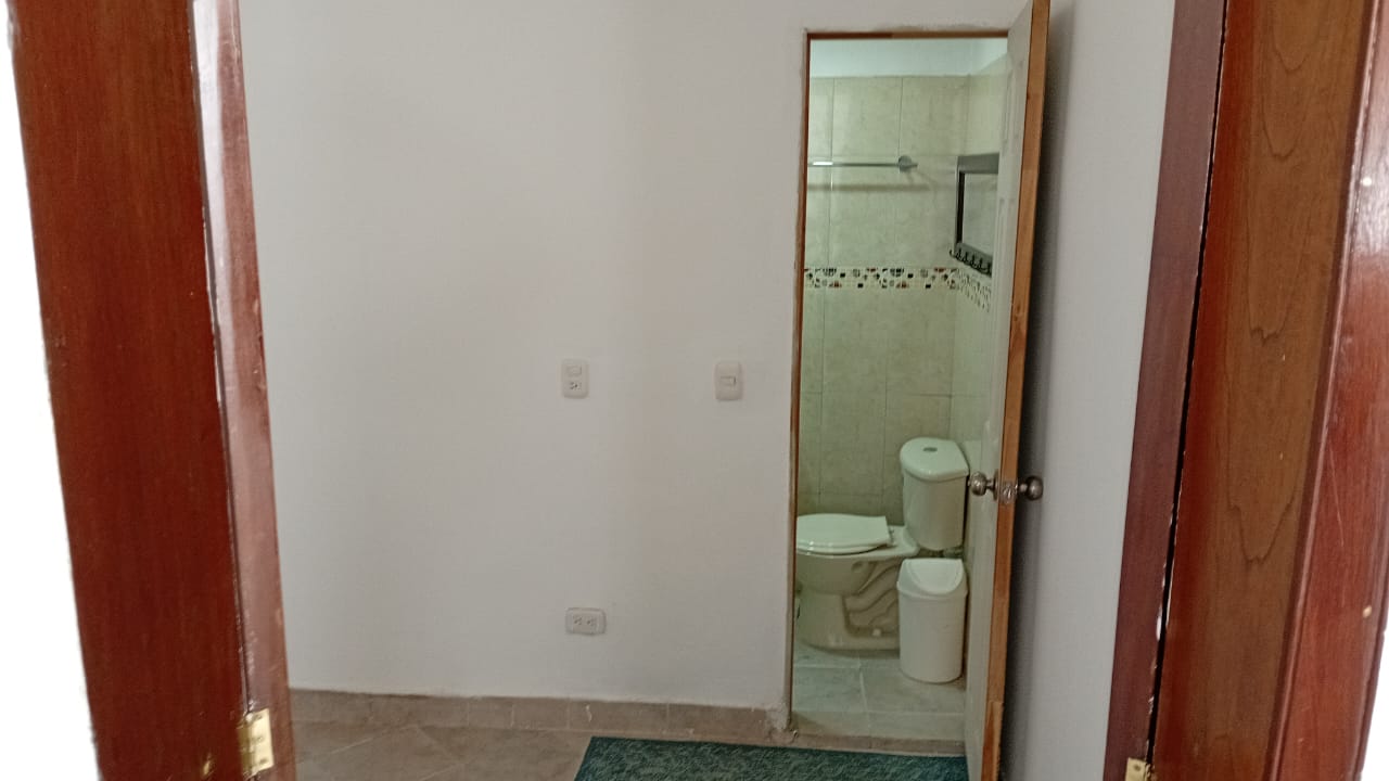 Casa amoblada para arriendo en Santa Monica Medellín