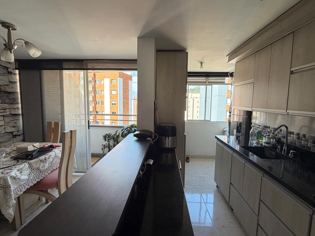 Apartamento para venta en Loma De Los Bernal