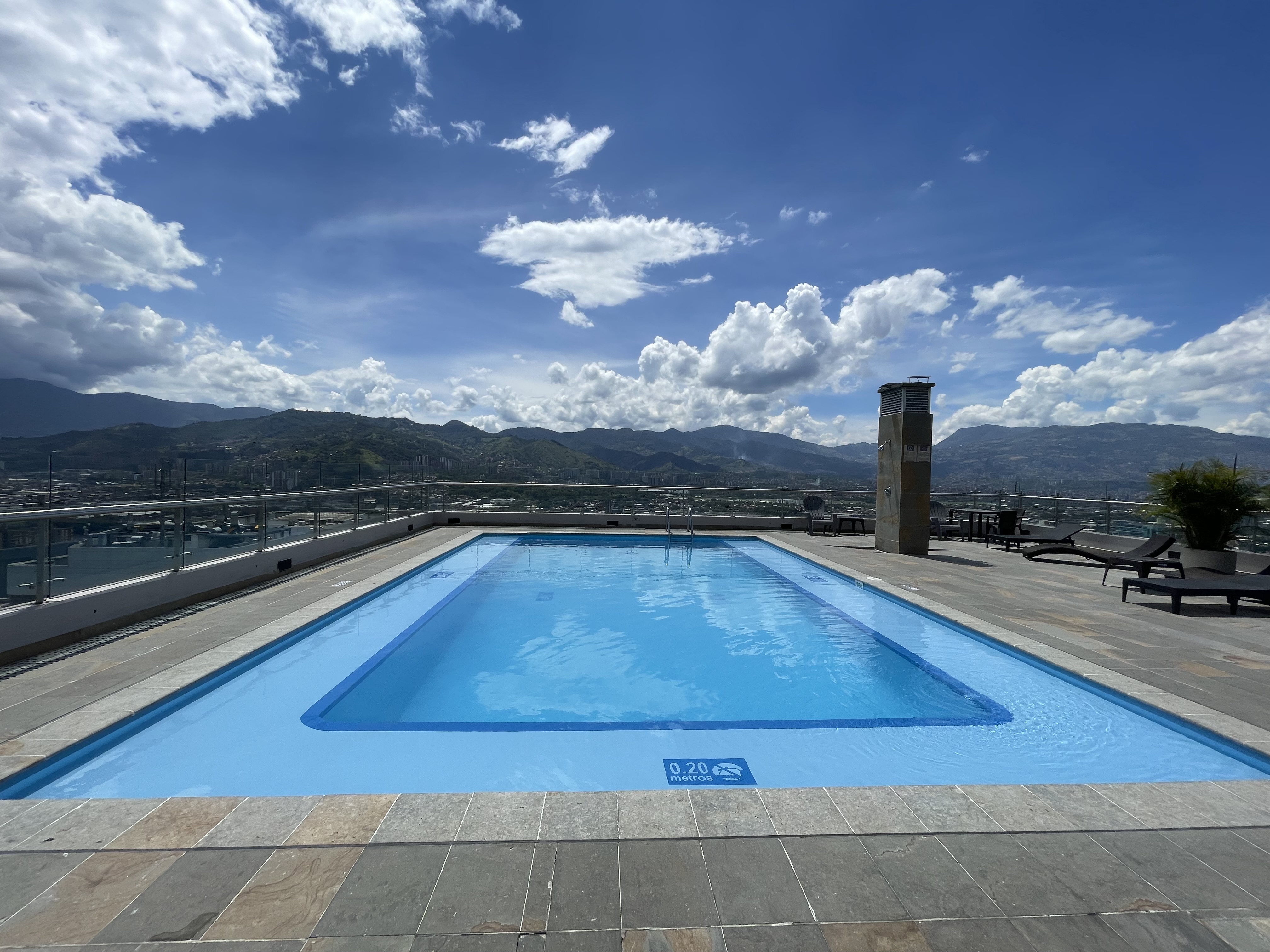 Apartamento AMOBLADO para la venta en Medellín Loma de Alejandría
