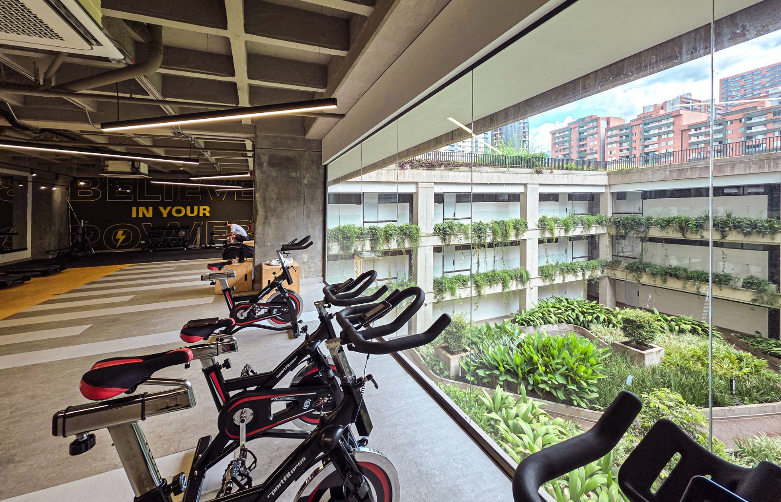 Apartaestudio amoblado para arriendo en Ciudad del Río El Poblado