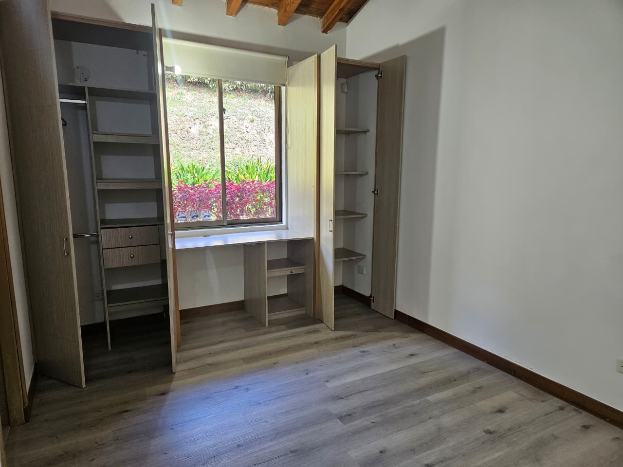 Casa para arriendo en Envigado Loma del Escobero