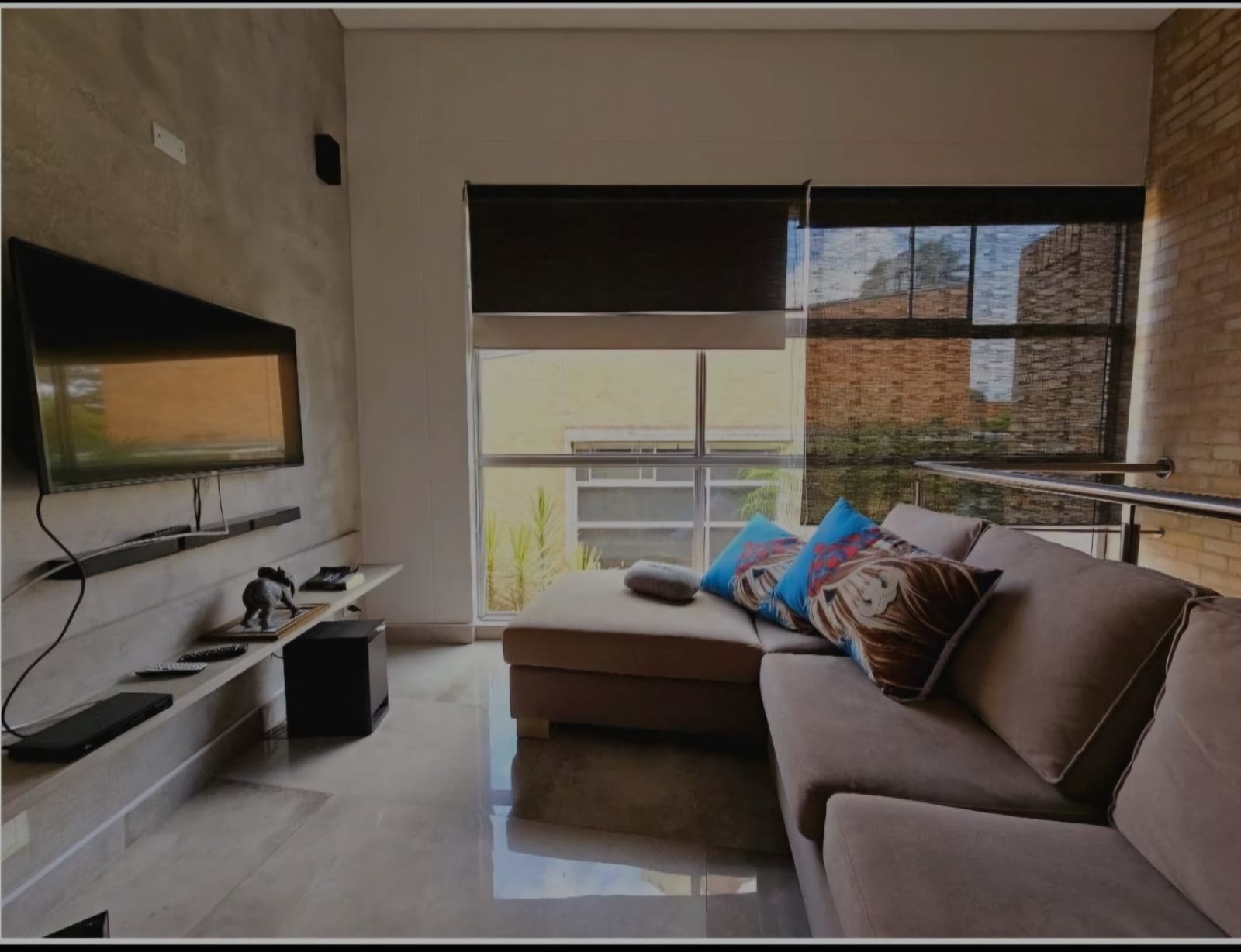 Casa en venta en Altos del Poblado cerca del Tesoro  Medellin