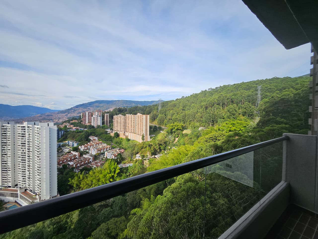 Apartamento para estrenar en arriendo en Las Palmas Medellín