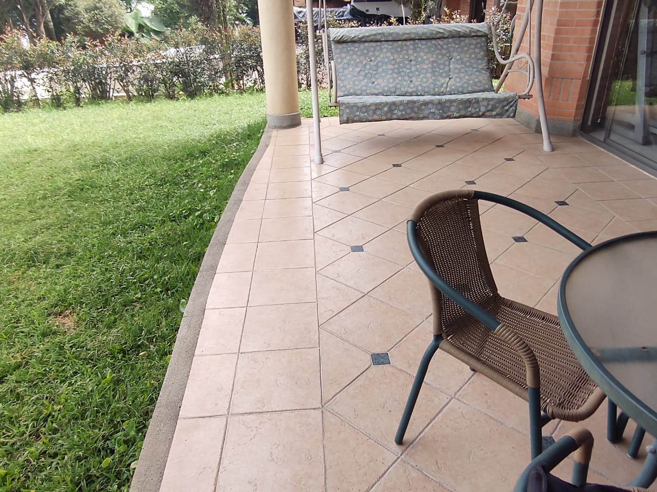 CASA EN VENTA EN EL POBLADO LA CALERA