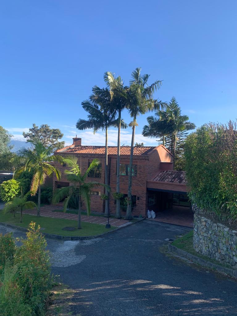 Casa en venta en las Palmas Medellin para rentas cortas