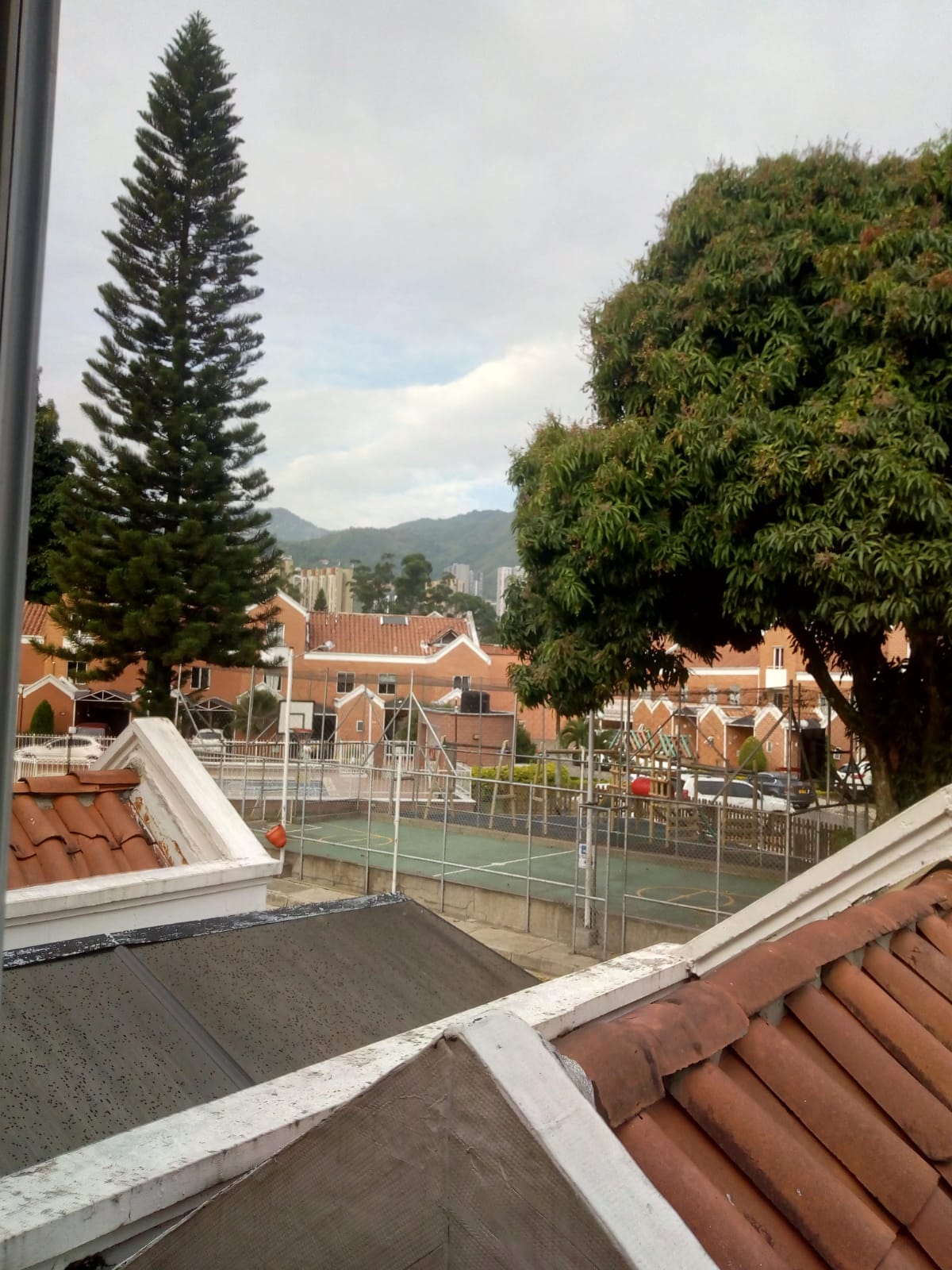 Casa para venta en la mota Medellin