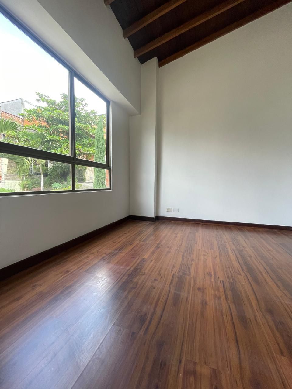 Se vende casa en Sabaneta sector la Doctora