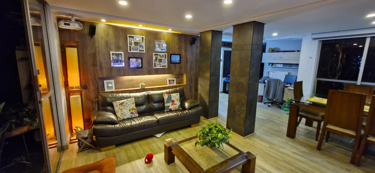 Casa en venta en la Estrella Suramerica