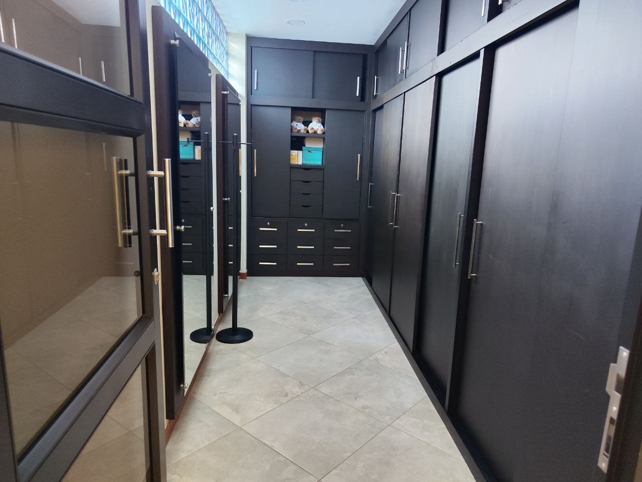 Casa para la venta INDEPENDIENTE en El Escobero parte baja