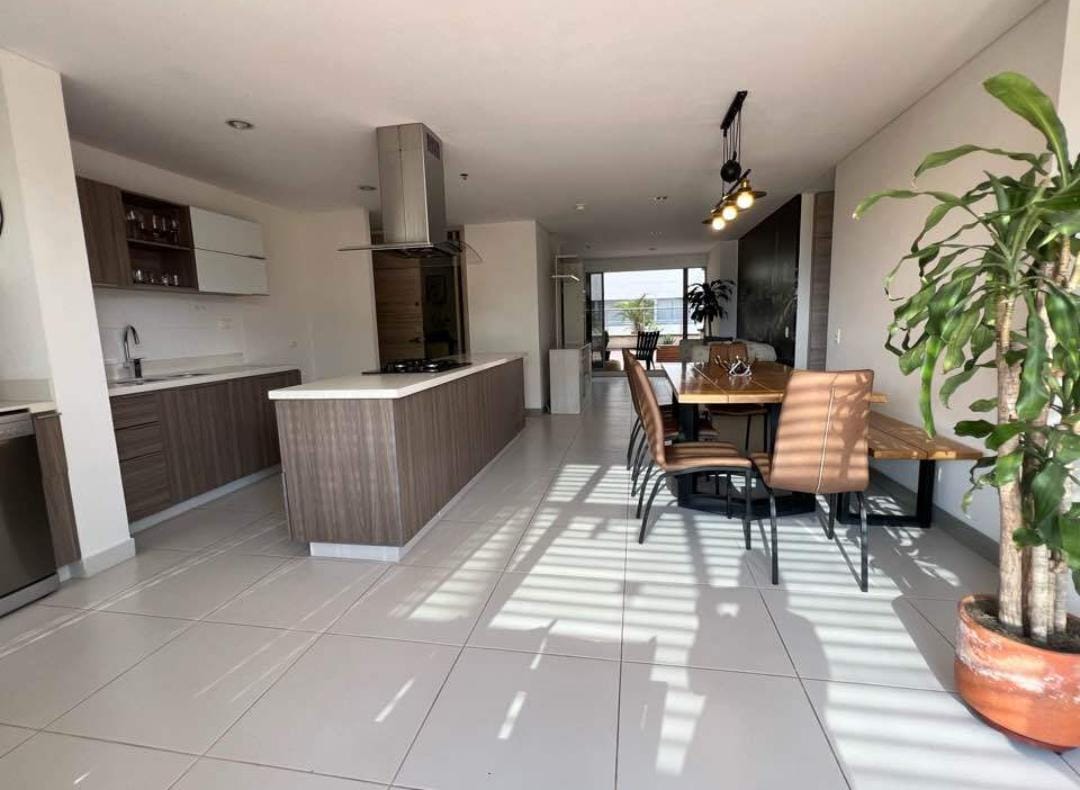 Apartamento en venta en Castropol Medellin