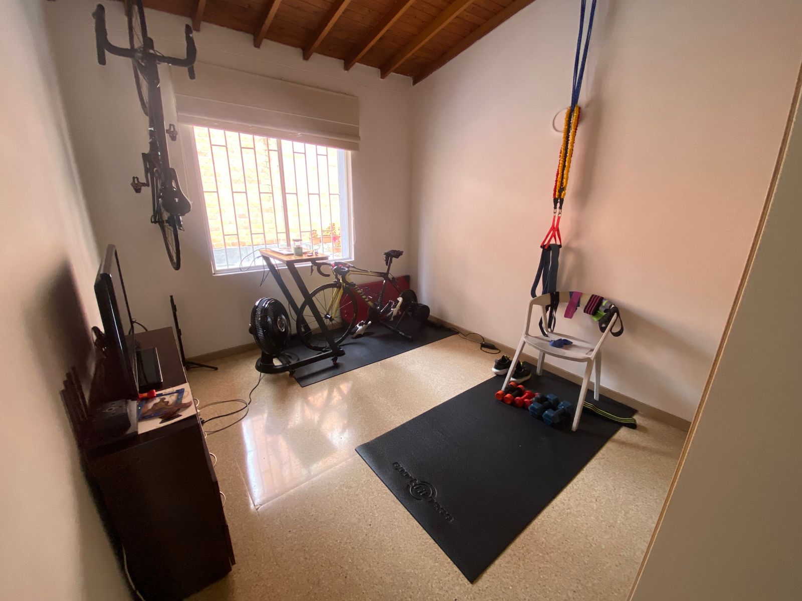 Casa para la Venta en Loma de los Bernal Medellin