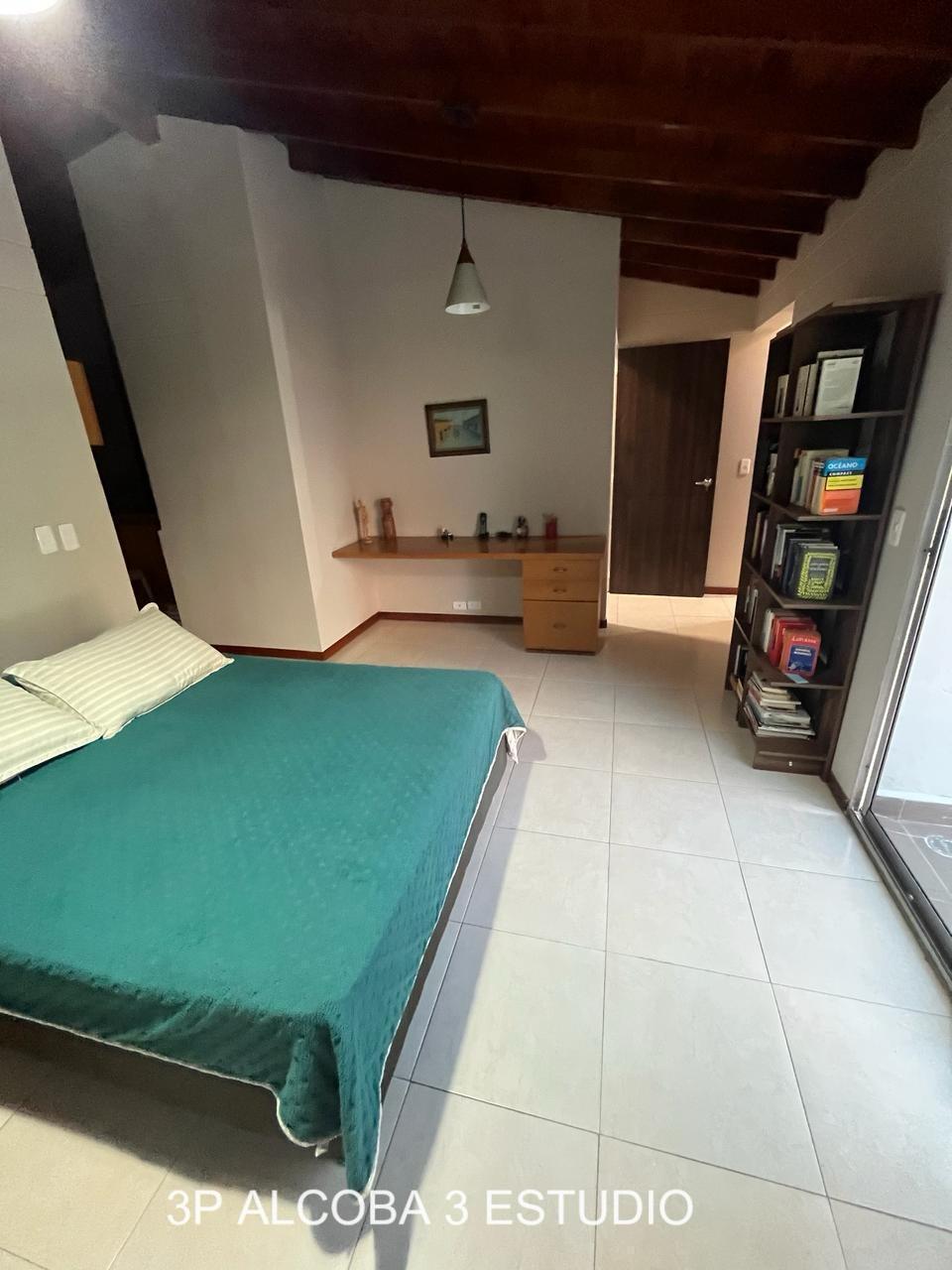 Casa en arriendo en Envigado Alcala